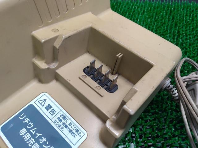 Panasonic NKJ033B バッテリー充電器