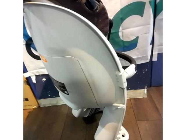 Panasonic Combi NCD523S ギュットクルーム系専用 リアチャイルドシート ホワイト