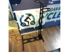 IWA A01V Special 縦置き 簡易ディスプレイスタンド ブラック