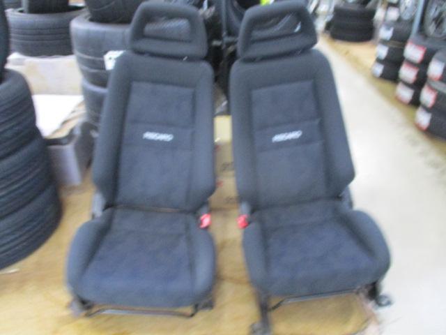 ●Genuine SUZUKI/Kei Works parts
RECARO Seat Set (Left and Right)