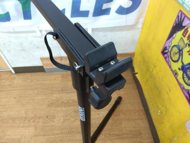 ※脚部ゴム一箇所欠品 GORIX メンテナンススタンド