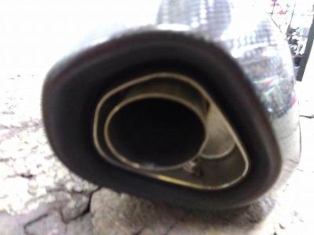 9 AKRAPOVIC
Slip online