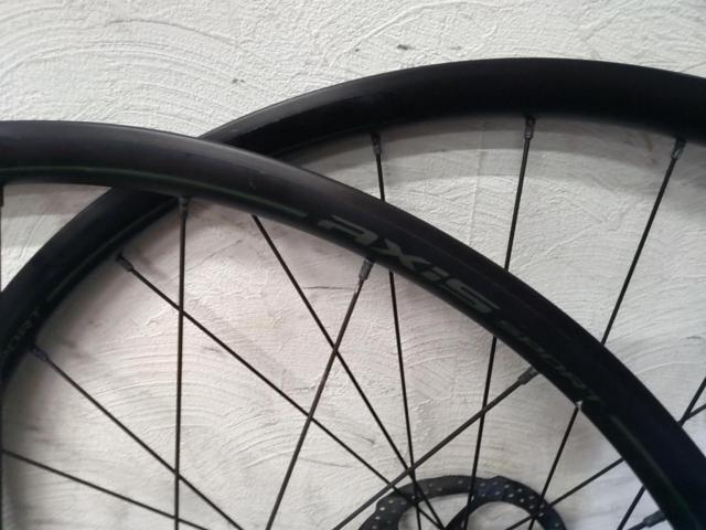SPECIALIZED AXIS SPORT 6Hディスクブレーキ700Cロードバイクホイール 前後セット