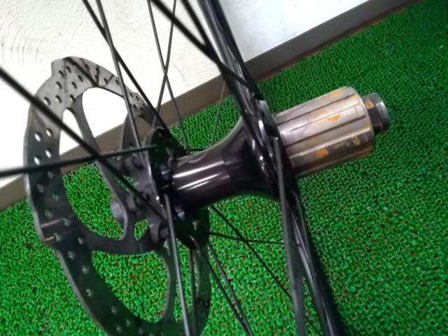 SPECIALIZED AXIS SPORT 6Hディスクブレーキ700Cロードバイクホイール 前後セット