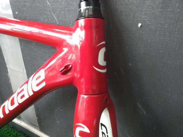※ケーブルガイド欠品 CANNONDALE CAAD10 2011年式 アルミロードバイクフレームセット サイズ:50cm レッド