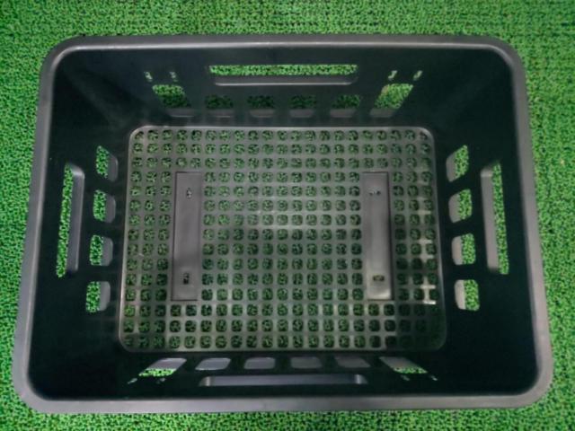 ※取付金具欠品 メーカー不明 樹脂製リアバスケット ブラック