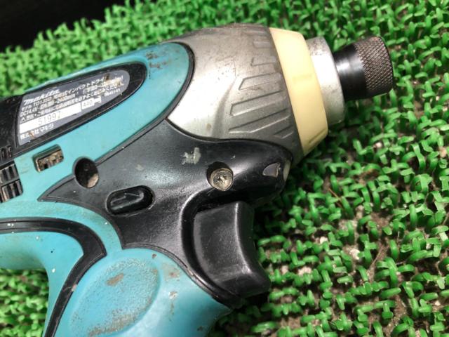 makita(マキタ) TD135D 14.4V充電式インパクトドライバ
