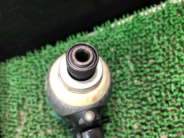 makita(マキタ) TD135D 14.4V充電式インパクトドライバ