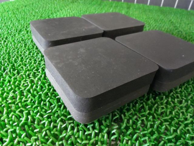 ※傷・ベタつき GROWTAC ブルカット 防振マット 4個セット