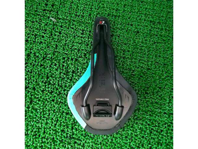 FIZIK ANTARES R7 サドル ブラック/チェレステ