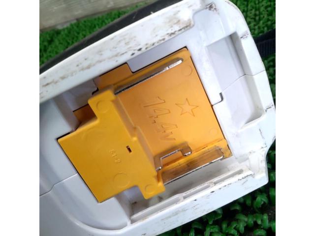 makita CL141FD 充電式クリーナー