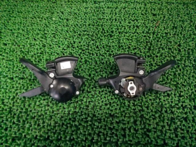 ※右ケーブルアジャスタ・左送りレバーカバー欠品 SHIMANO SL-M315 3x8s シフトレバー左右セット ブラック