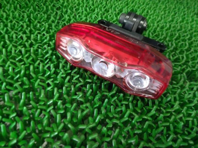 CATEYE VIZ300 LT-TD810 充電式リアライト/RECMOUNT ステー