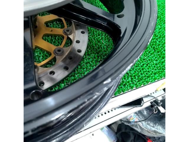 JB-POWER MAGTAN フロントホイール JB4 GSX-R1000(’09-’19)