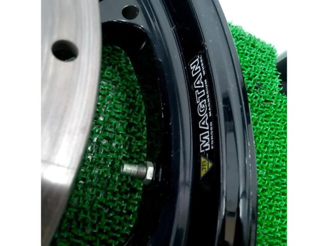 JB-POWER MAGTAN フロントホイール JB4 GSX-R1000(’09-’19)