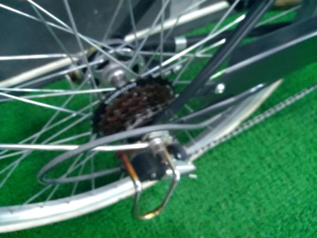【わけあり現状販売】CBA CASULY SMART 26インチ 外装6段変速 シティサイクル ブラック※タイヤ側面ヒビ大・ライトステー/ブレーキキャリパーねじれ
