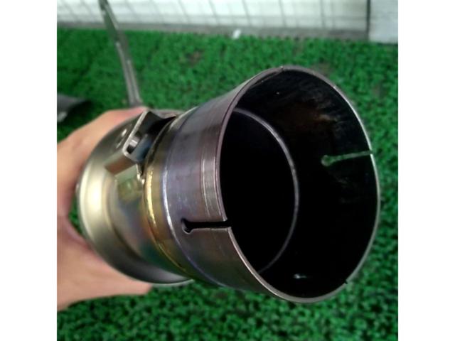 AKRAPOVIC GP type slip-on silencer
GSX-R1000 (2017 model)