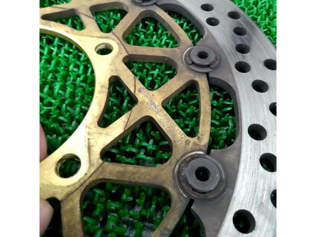 Brembo floating rotors for GSX-R1000 ('05-'08) / GSX-R750 ('06-'07) / GSX-R600 ('06-'07)
