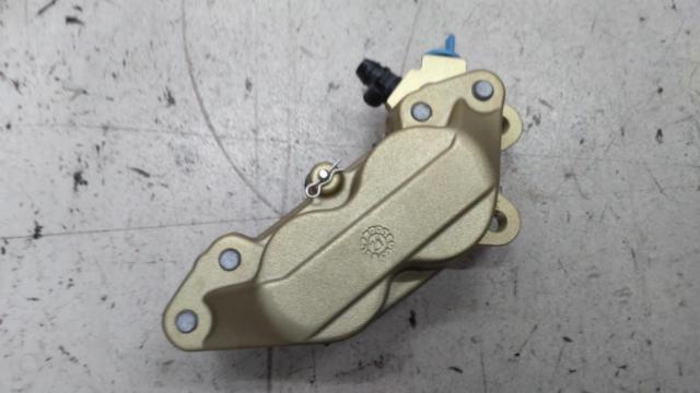 Brembo キャスティングキャリパー左 40mm