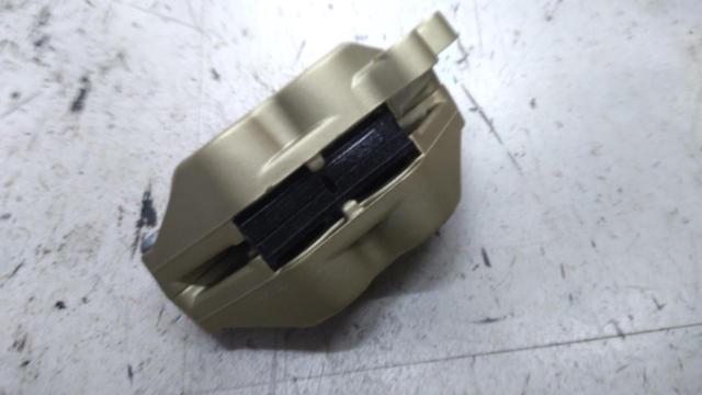Brembo キャストキャリパー右 40mm