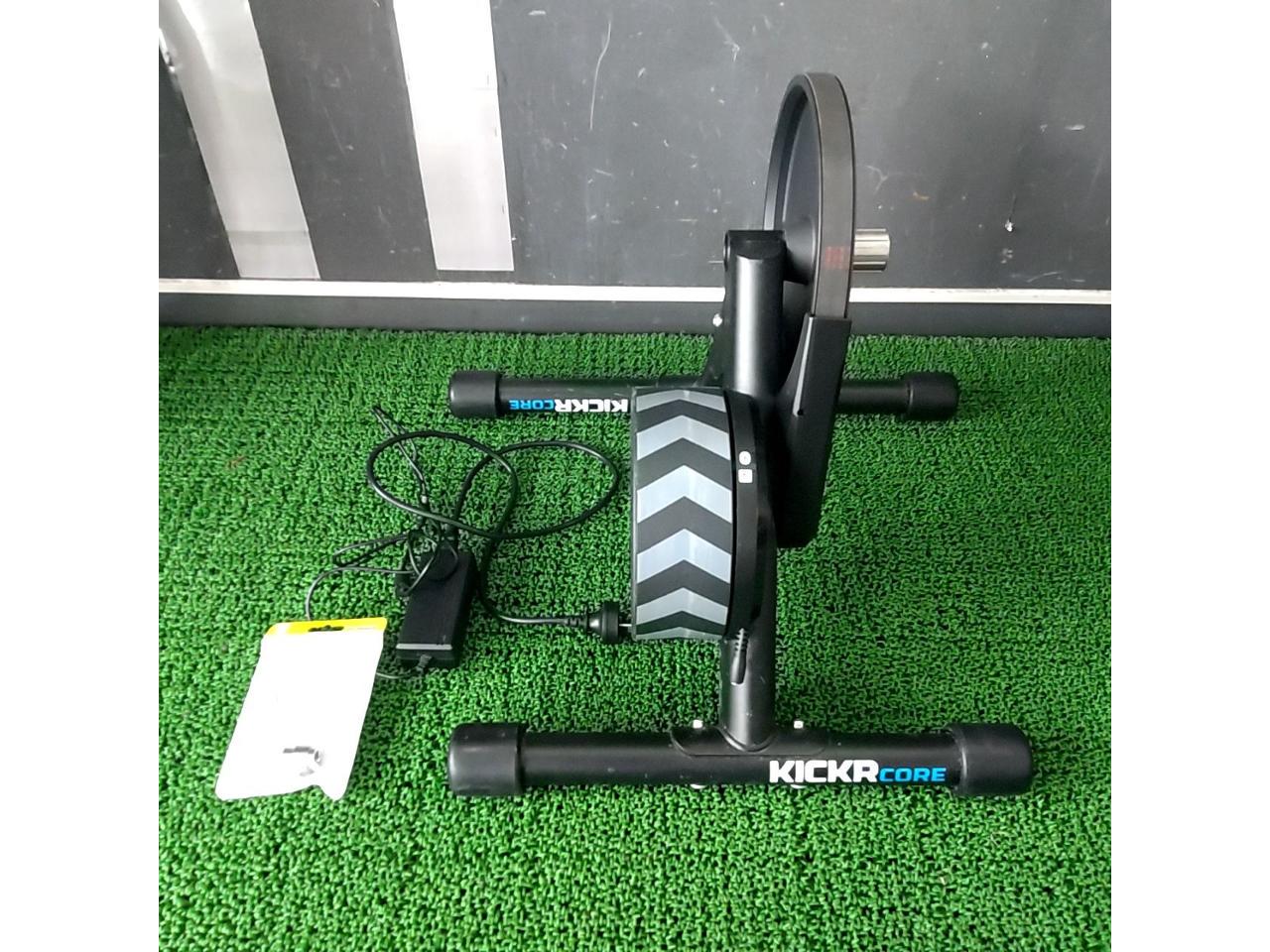 WAHOO KICKR CORE スマートトレーナー