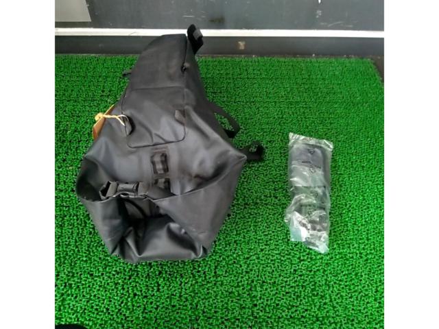 SPECIALIZED Burra Burra Stabilizer Seatbag 20 サドルバッグ ブラック