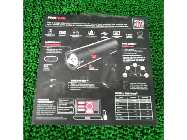 Knog PWR Trail USB充電式ヘッドライト