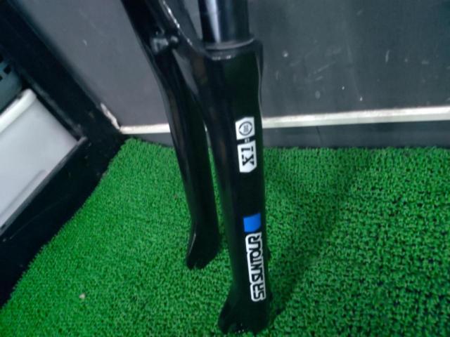 コラム長270mm/エンド幅100mm/27.5インチ SR SUNTOUR X1 サスペンションフォーク 9mmQR用