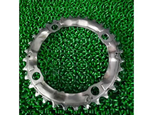 SHIMANO 型番不明 44/32/26T チェーンリング3枚セット