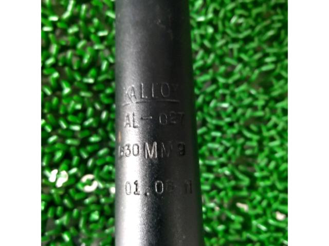 メーカー不明 フラットハンドル 25mm/630mm ブラック