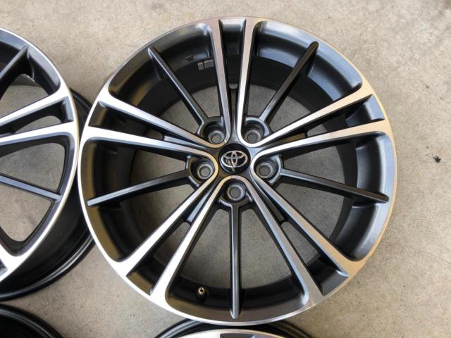 トヨタ 86GTグレード純正ホイール