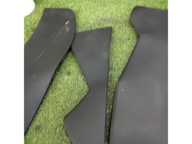 YAMAHA純正  ステップ ラバー X-MAX SG42J