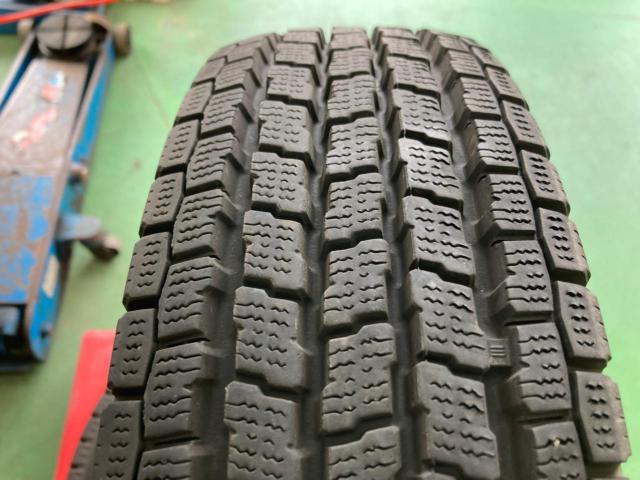 トヨタ純正ピクシス バン スチールホイールキャップ+YOKOHAMA  iceGUARD  IG91