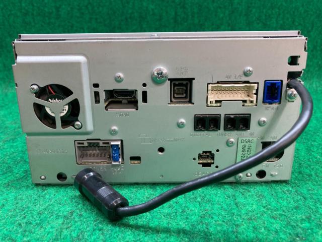 Panasonic Strada CN-R300D【7V型メモリーナビ フルセグ/DVD/CD/Bluetooth/SD/USB/HDMI入力/チューナー 2013年モデル】