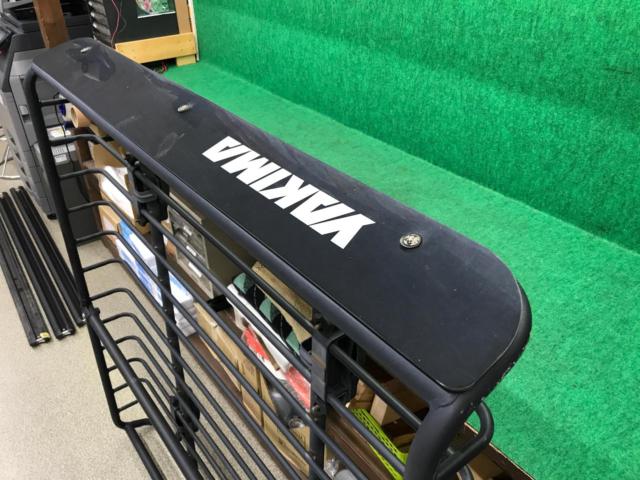 YAKIMA メガウォーリアー ルーフラック ルーフバスケット