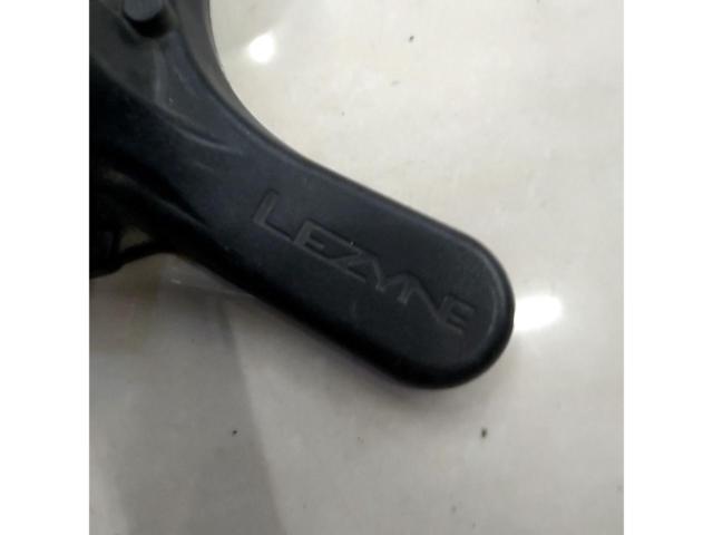 LEZYNE SPORT FLOOR DRIVE フロアポンプ 仏式/米式対応