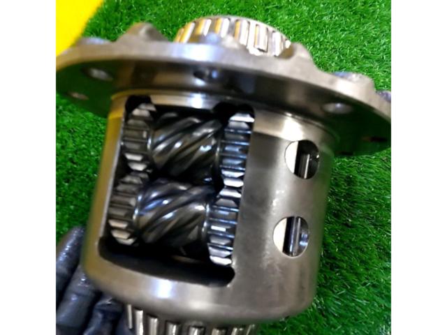 TOYOTA
JZX100 Chaser
Genuine
Torsen
LSD