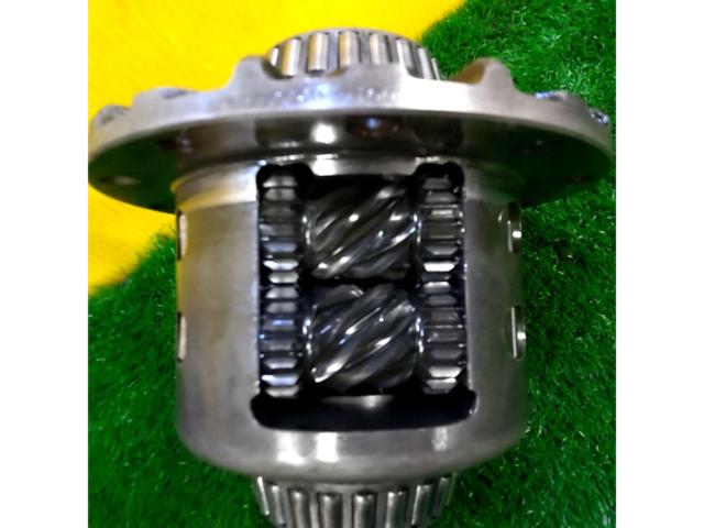 TOYOTA
JZX100 Chaser
Genuine
Torsen
LSD
