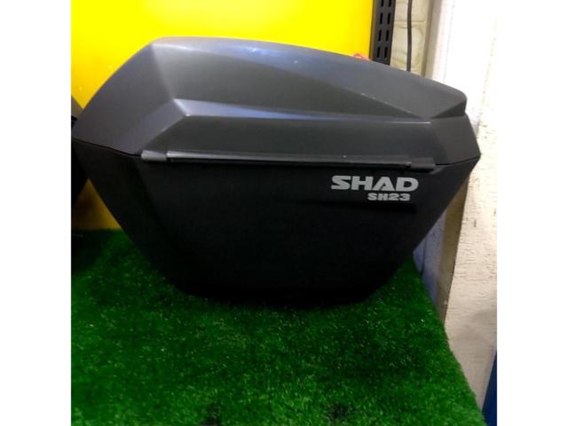 SHAD パニアケース SH23 容量:23L カギ1本
