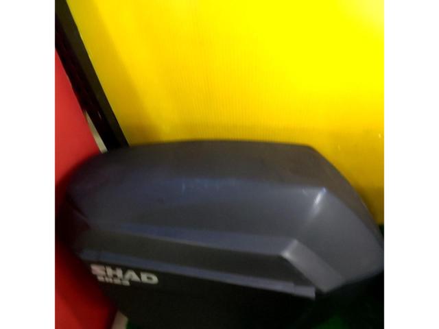 SHAD パニアケース SH23 容量:23L カギ1本