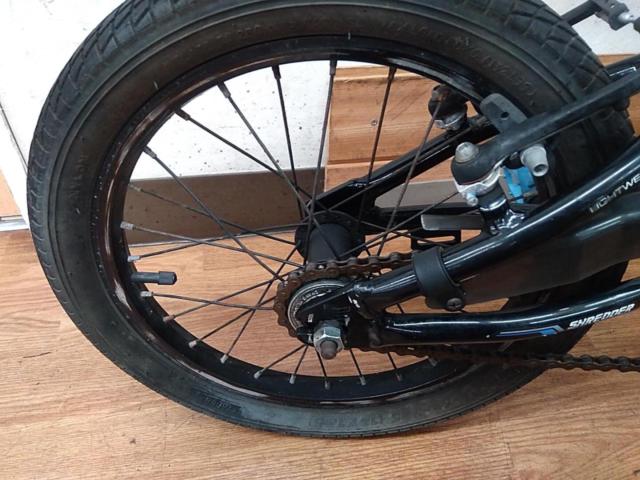 HARO SHREDDER 16インチ シングルギア キッズBMX ブラック | 子ども用 
