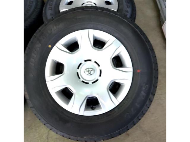 TOYOTA200系ハイエース純正ホイール+DUNLOP SP175 + トヨタ純正 200系ハイエース純正ホイール