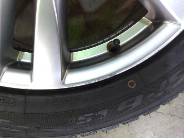 NISSAN E52 エルグランド純正ホイール   + TOYO OBSERVE GSI-6LS