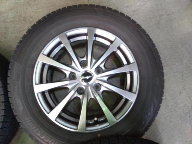 HOT STUFF(ホットスタッフ)Exceeder(エクシーダー) アルミホイール + BRIDGESTONE BLIZZAK VRX3