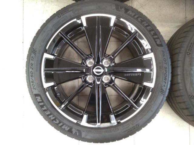 NISSAN ノートオーラニスモ 純正ホイール + MICHELIN PILOT SPORT4 