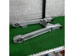 Kawasaki
Genuine swing arm
GPZ900R
Ninja (Detailed model year etc. unknown)