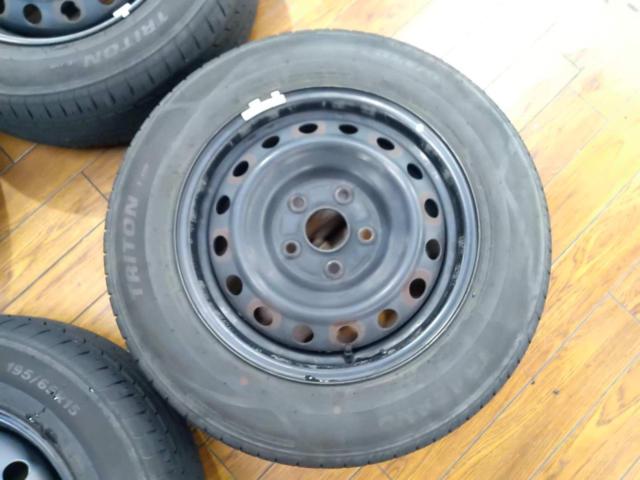 TOYOTA ノア/ヴォクシー 70系 純正スチールホイール+TRAZANO TRITON T-118