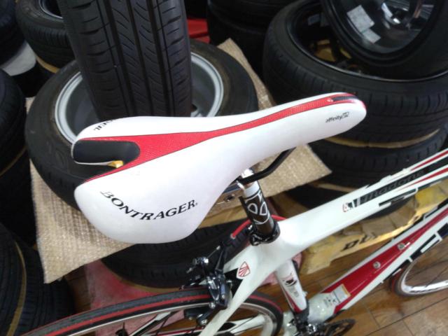 TREK(トレック) Madone 4.7 2×10C 外装20段変速 ロードバイク 2011年モデル