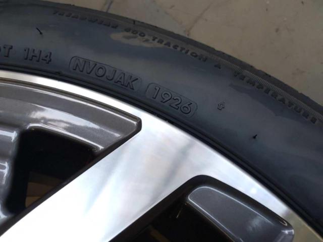 スバル純正 フォレスター/SL系 Premium S:HEV 純正アルミ+BRIDGESTONE TURANZA EL450 235/50R19 2026年製造