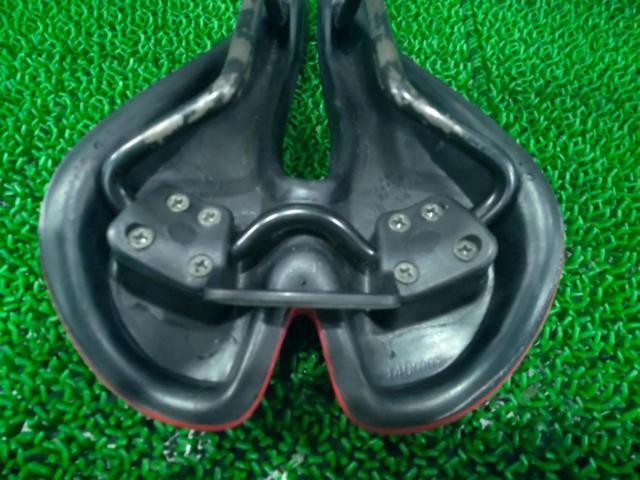 SELLE SMP EXTRA サドル レッド